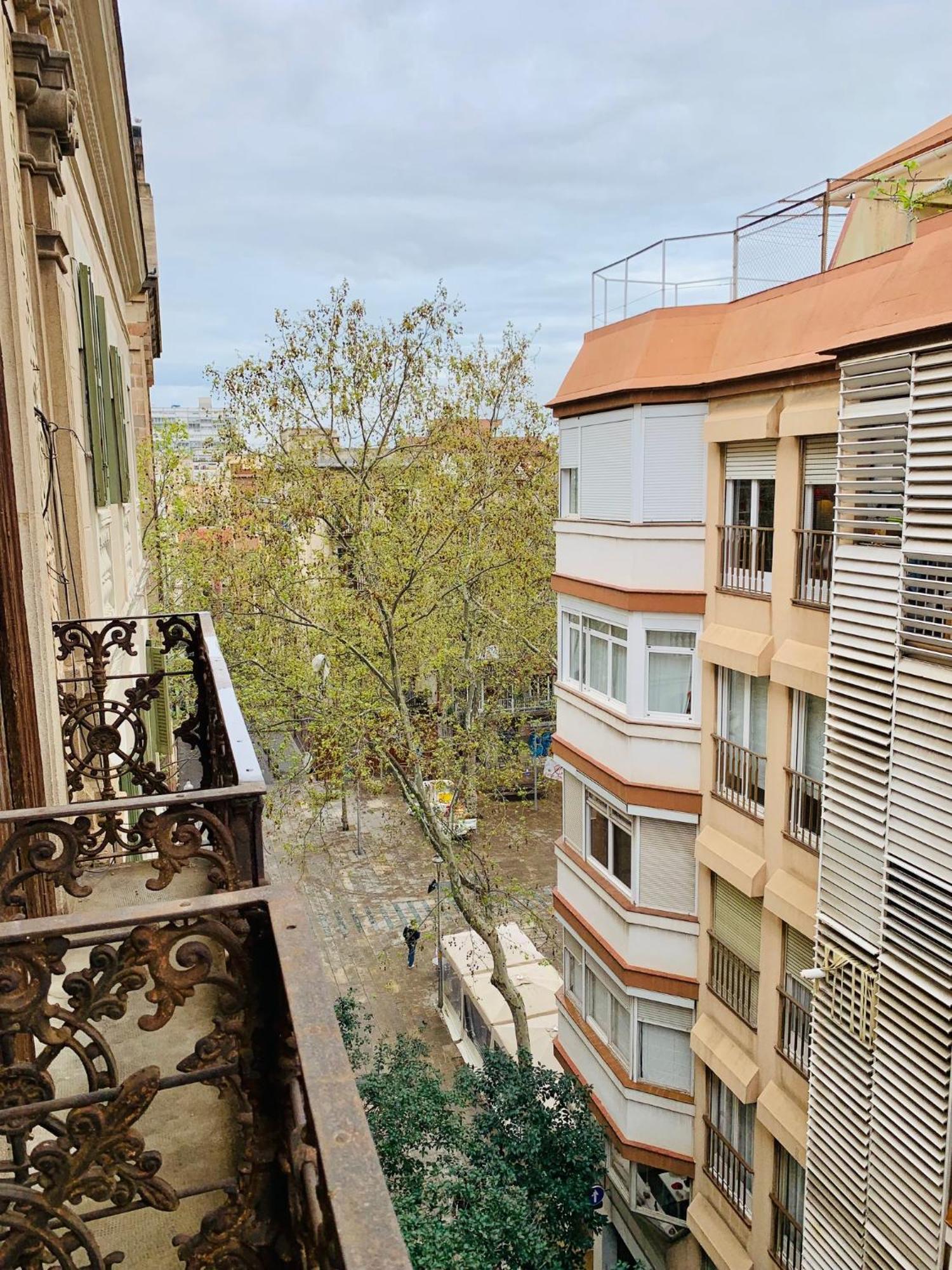 Apartments Gaudi Barcelona Exterior photo